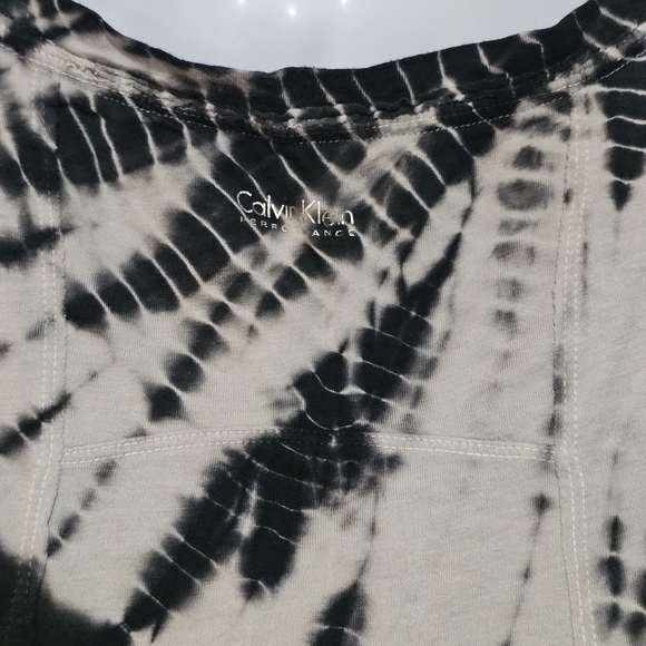 Calvin Klein Monochrome Tie-Dye Short Sleeve Tee - Picture 2 of 9